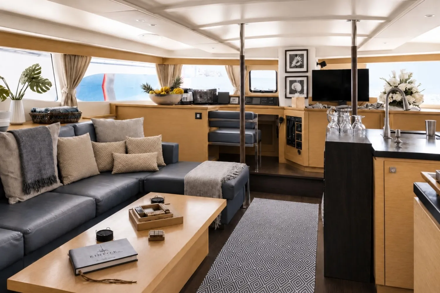 yacht-591681