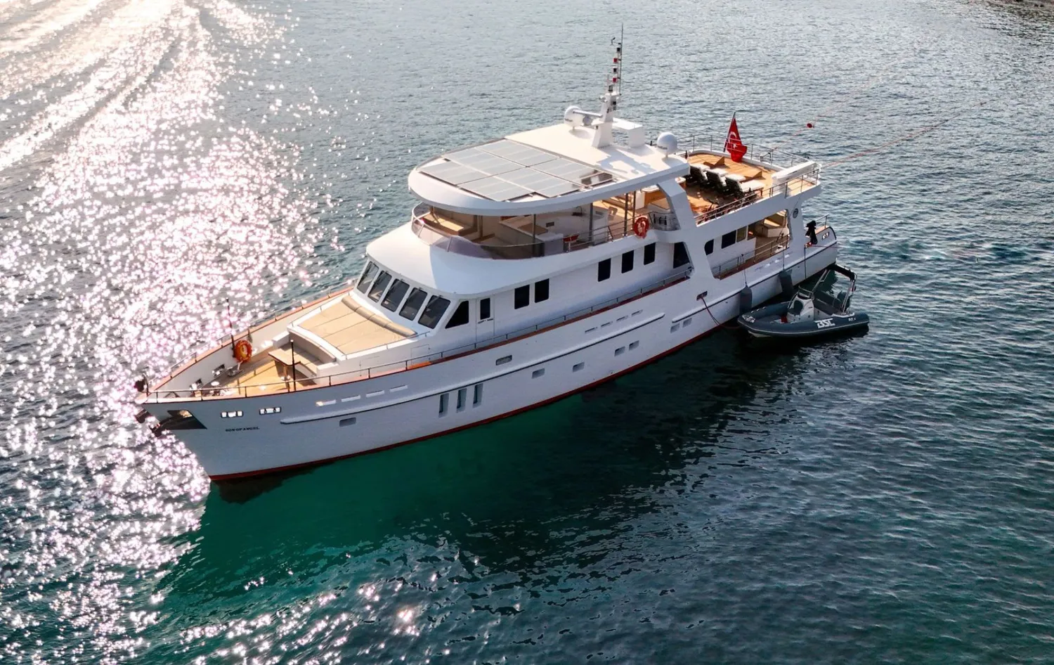 yacht-551215