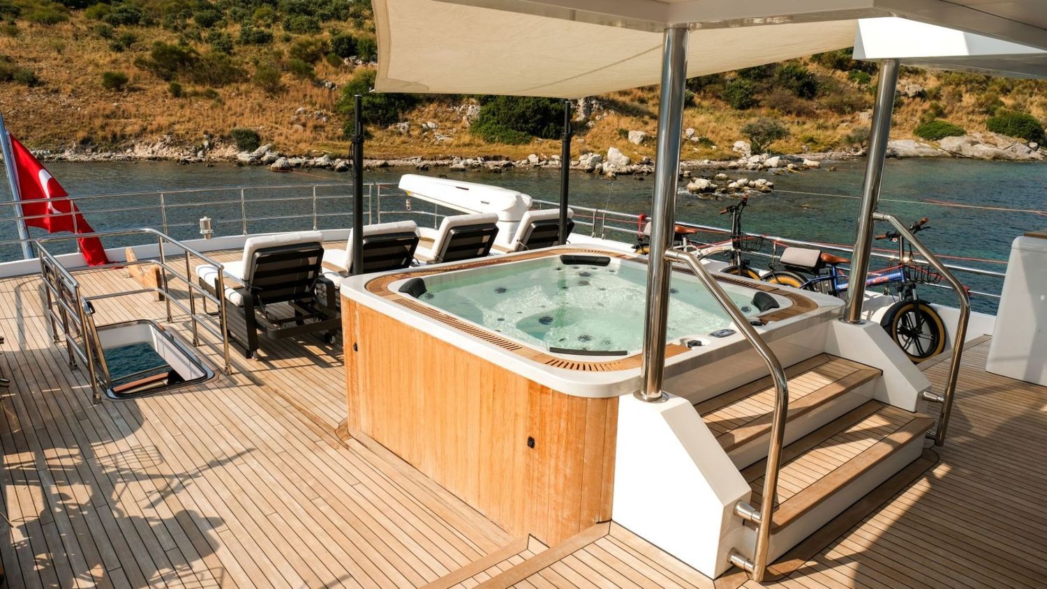 yacht-551209