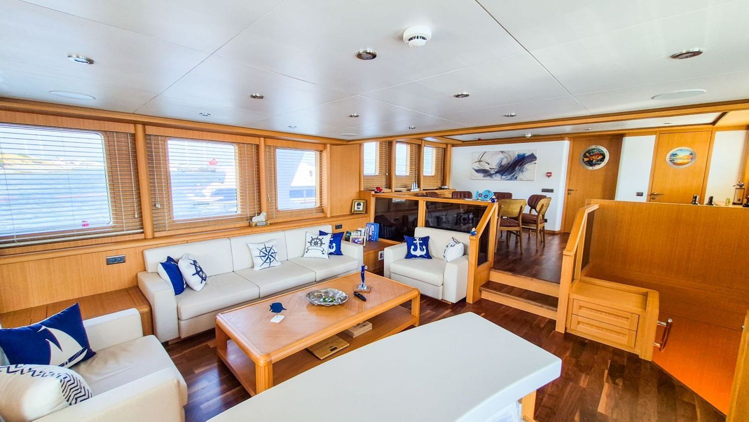 yacht-551204