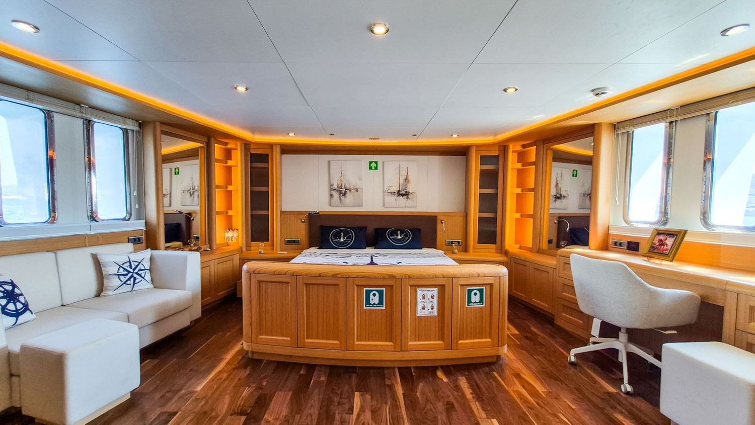 yacht-551200