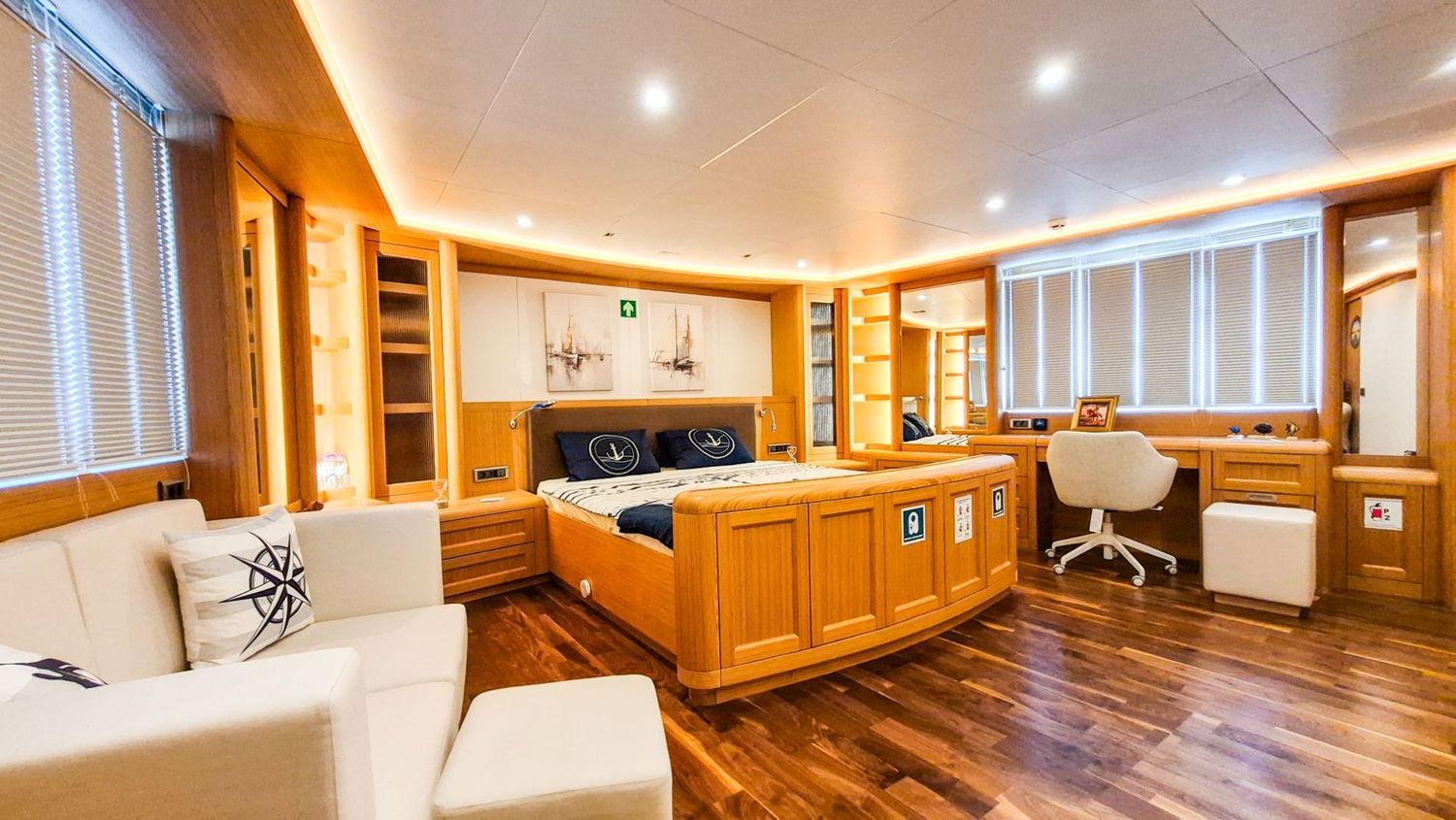 yacht-551210