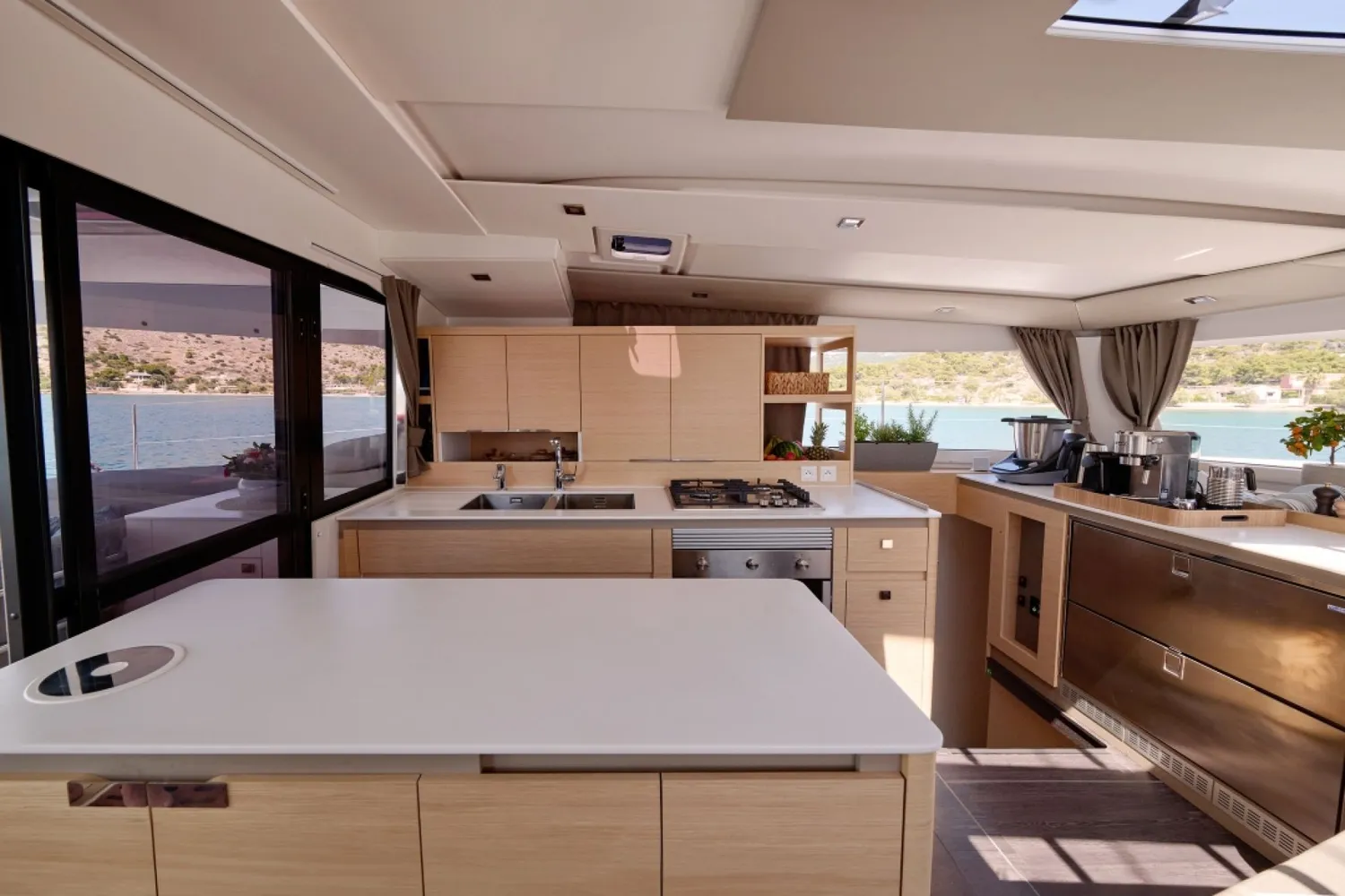 yacht-589251