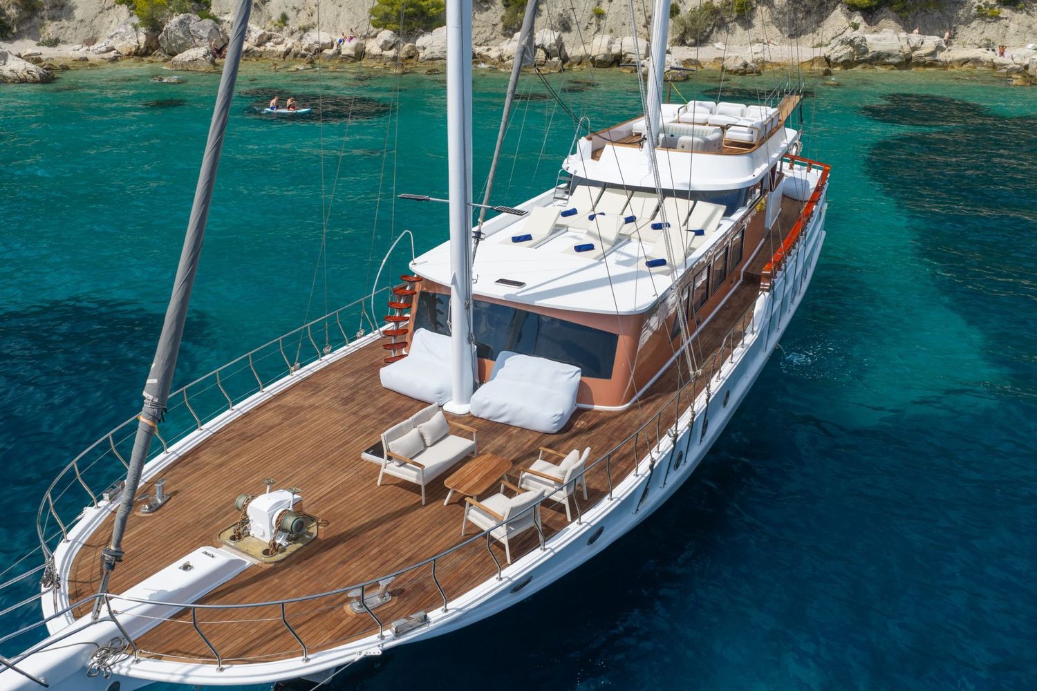 yacht-553676