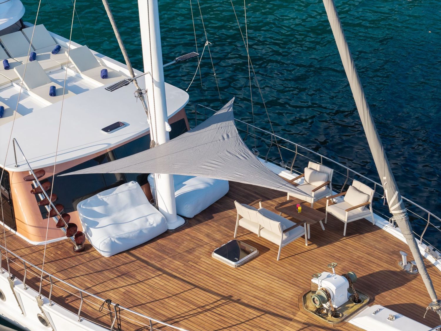 yacht-553679