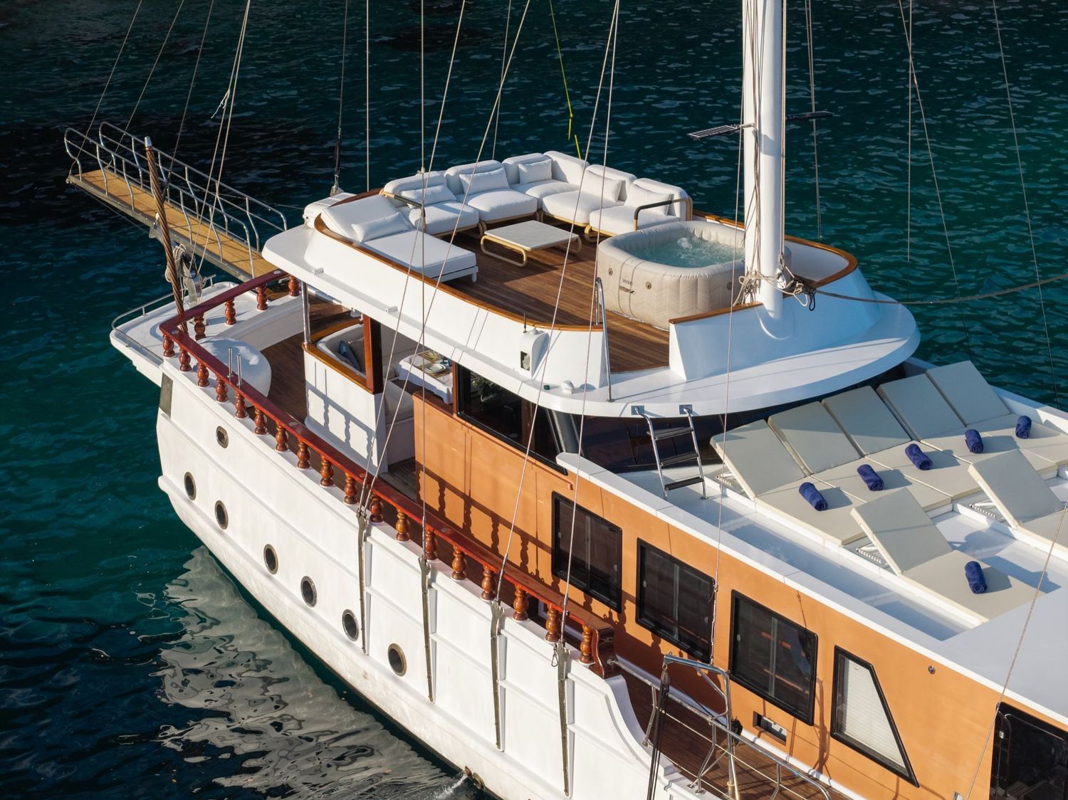 yacht-553677
