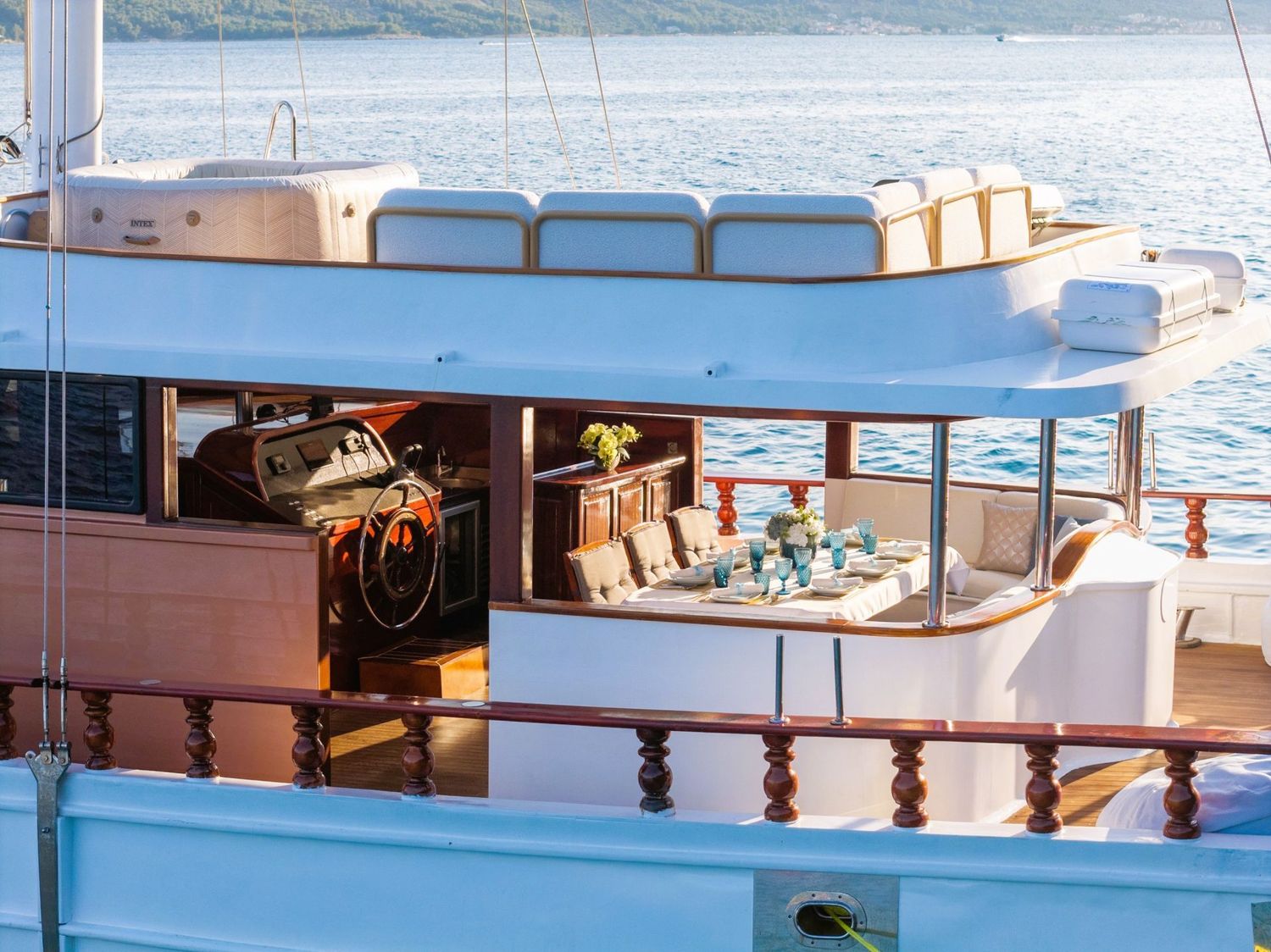 yacht-553670