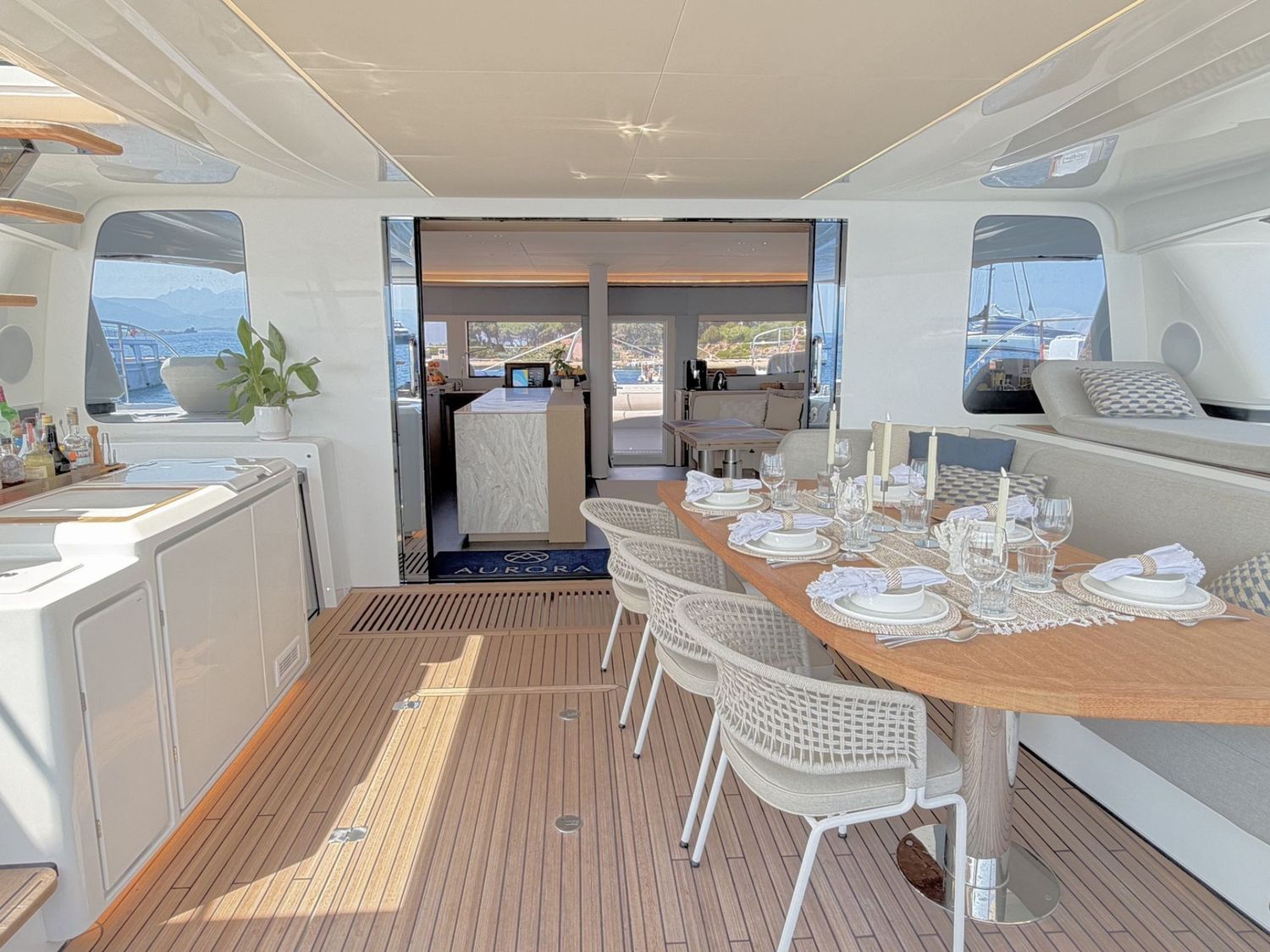 yacht-553749