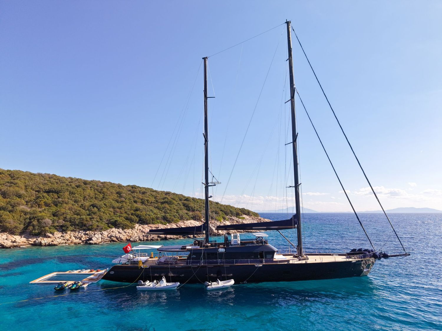 yacht-556666