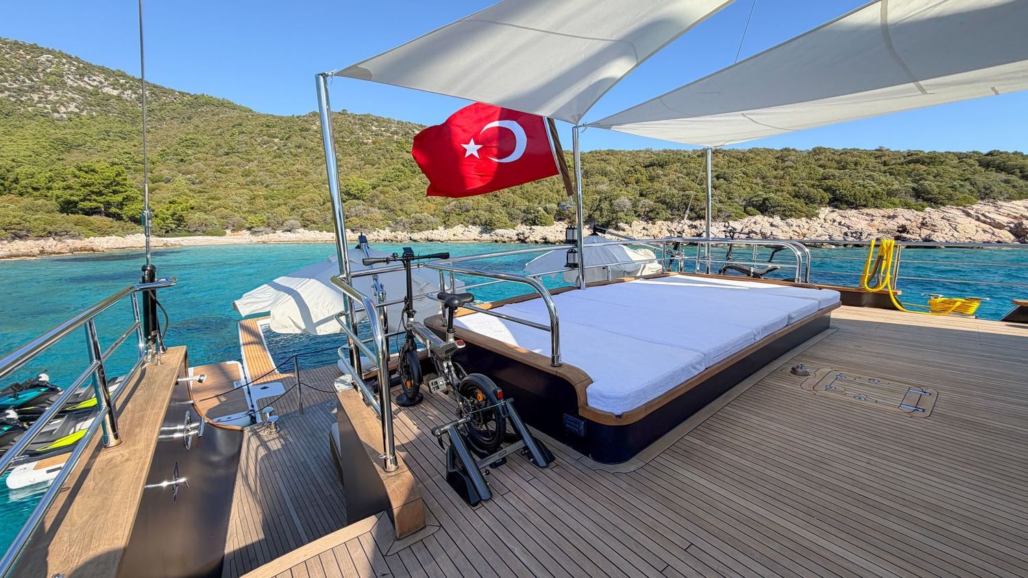yacht-556671