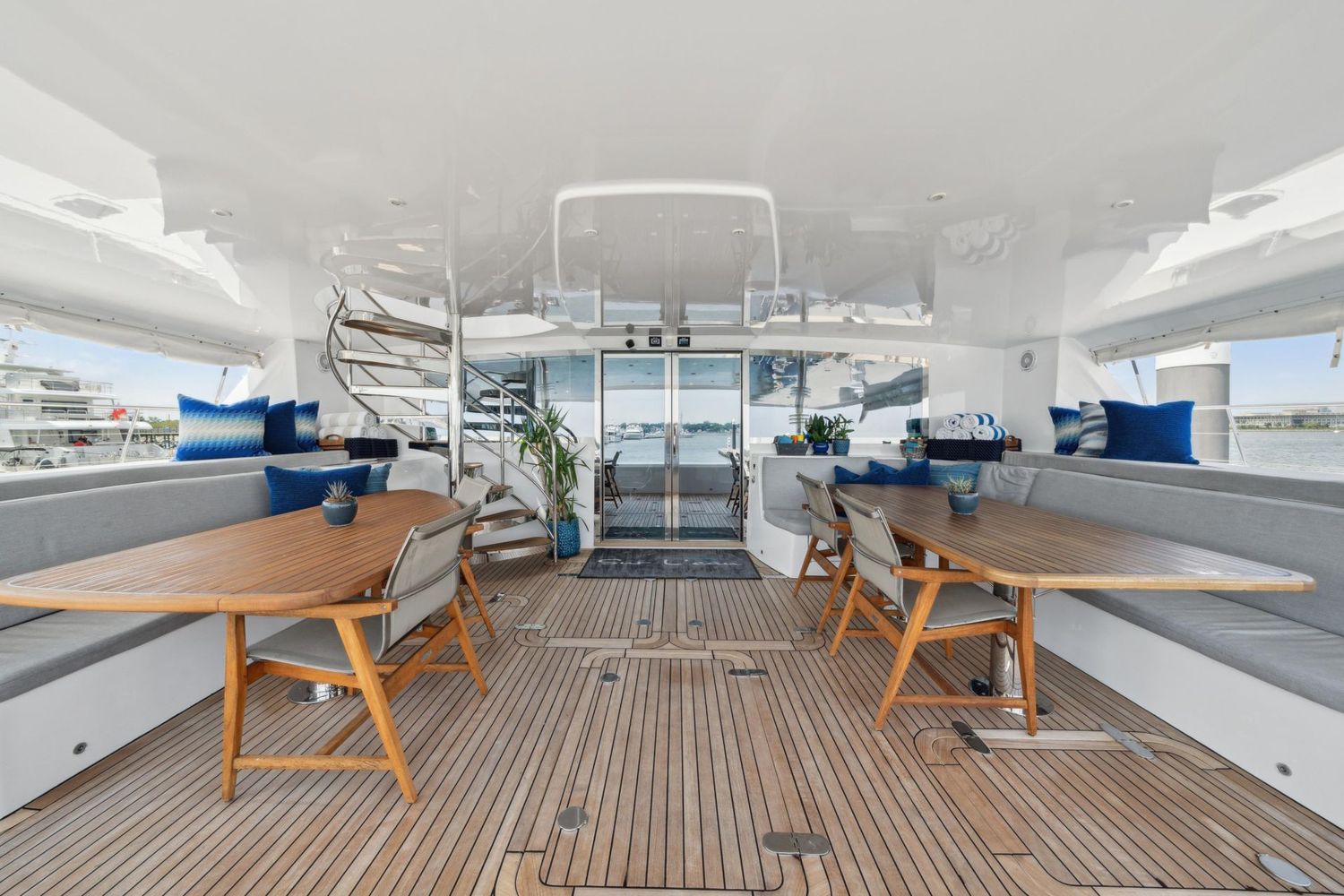 yacht-556686