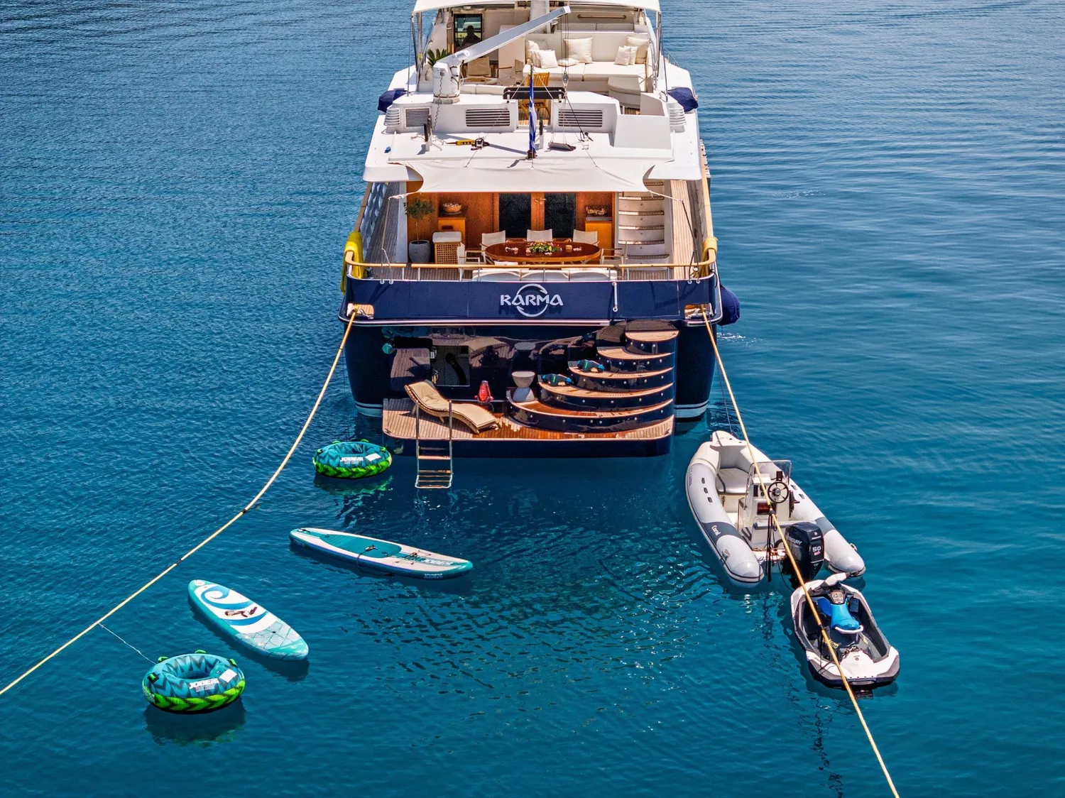 yacht-560616