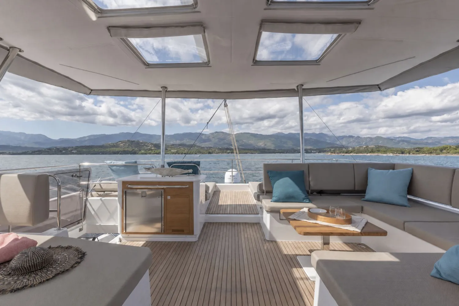 yacht-559997