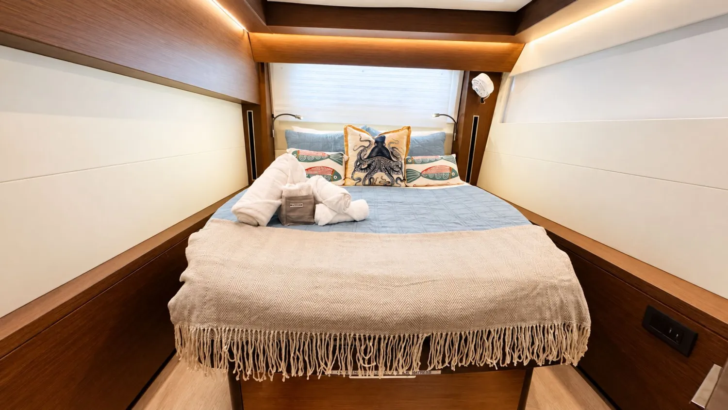 yacht-557215