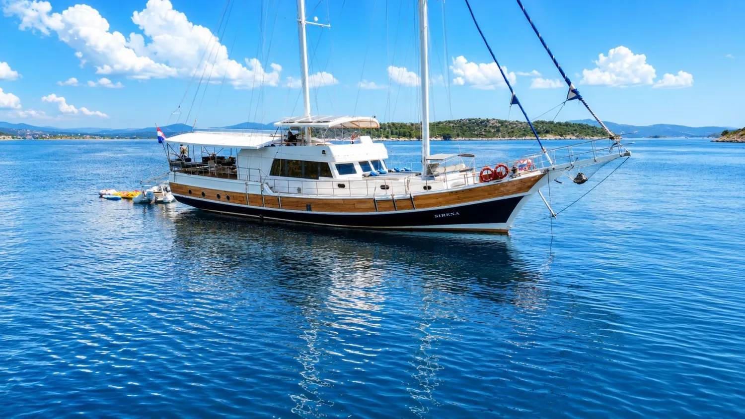 yacht-592113