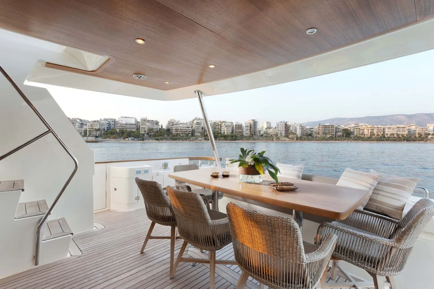 yacht-585266