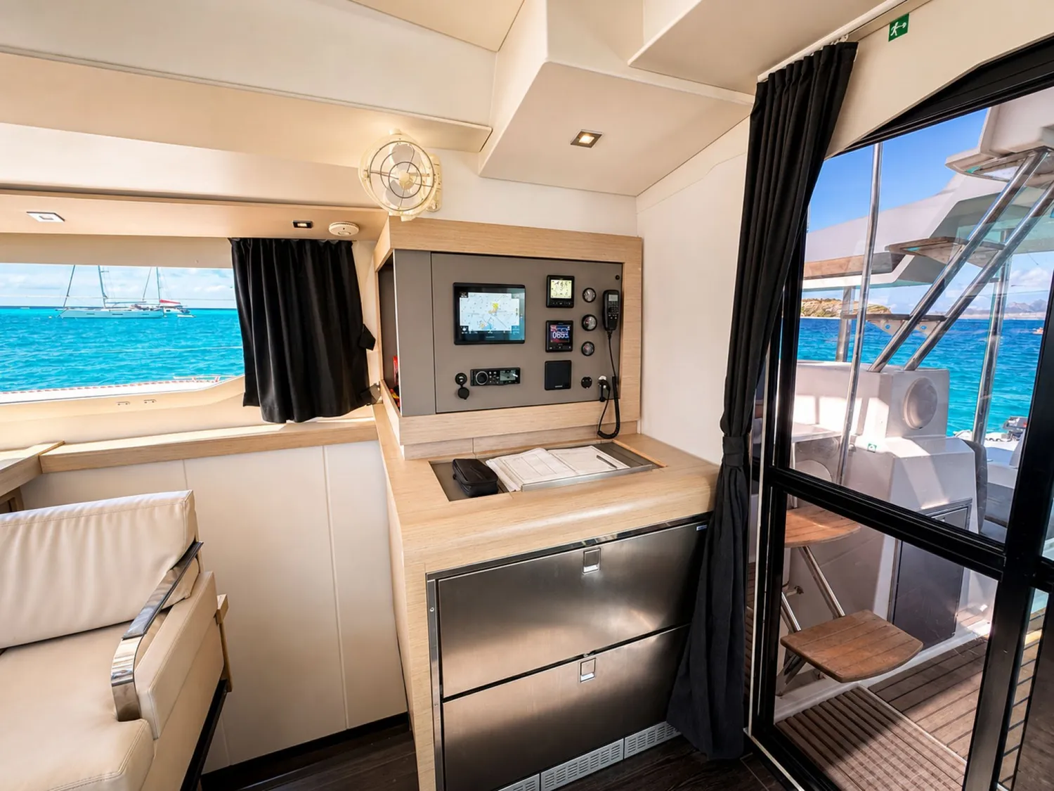 yacht-597270