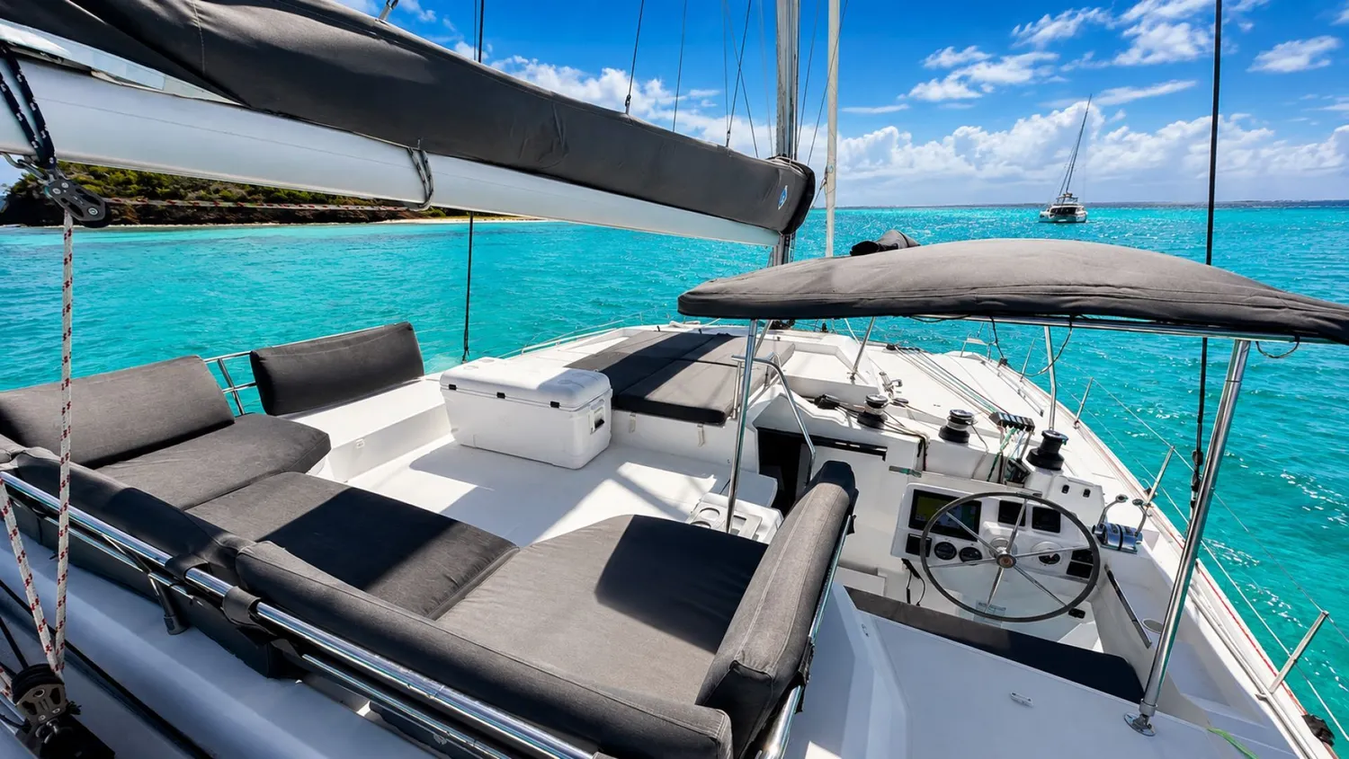 yacht-597272