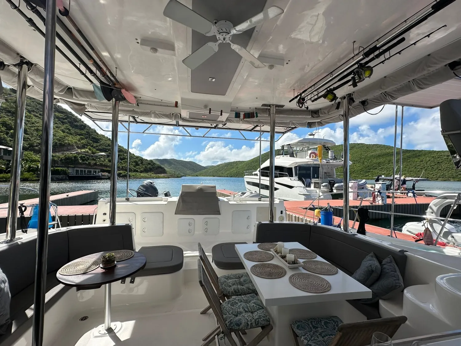 yacht-604028