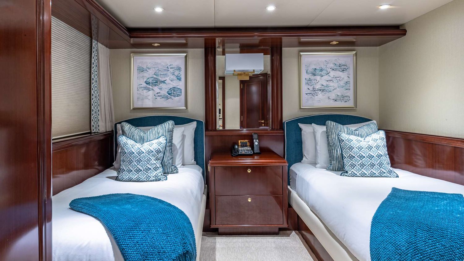 yacht-70133