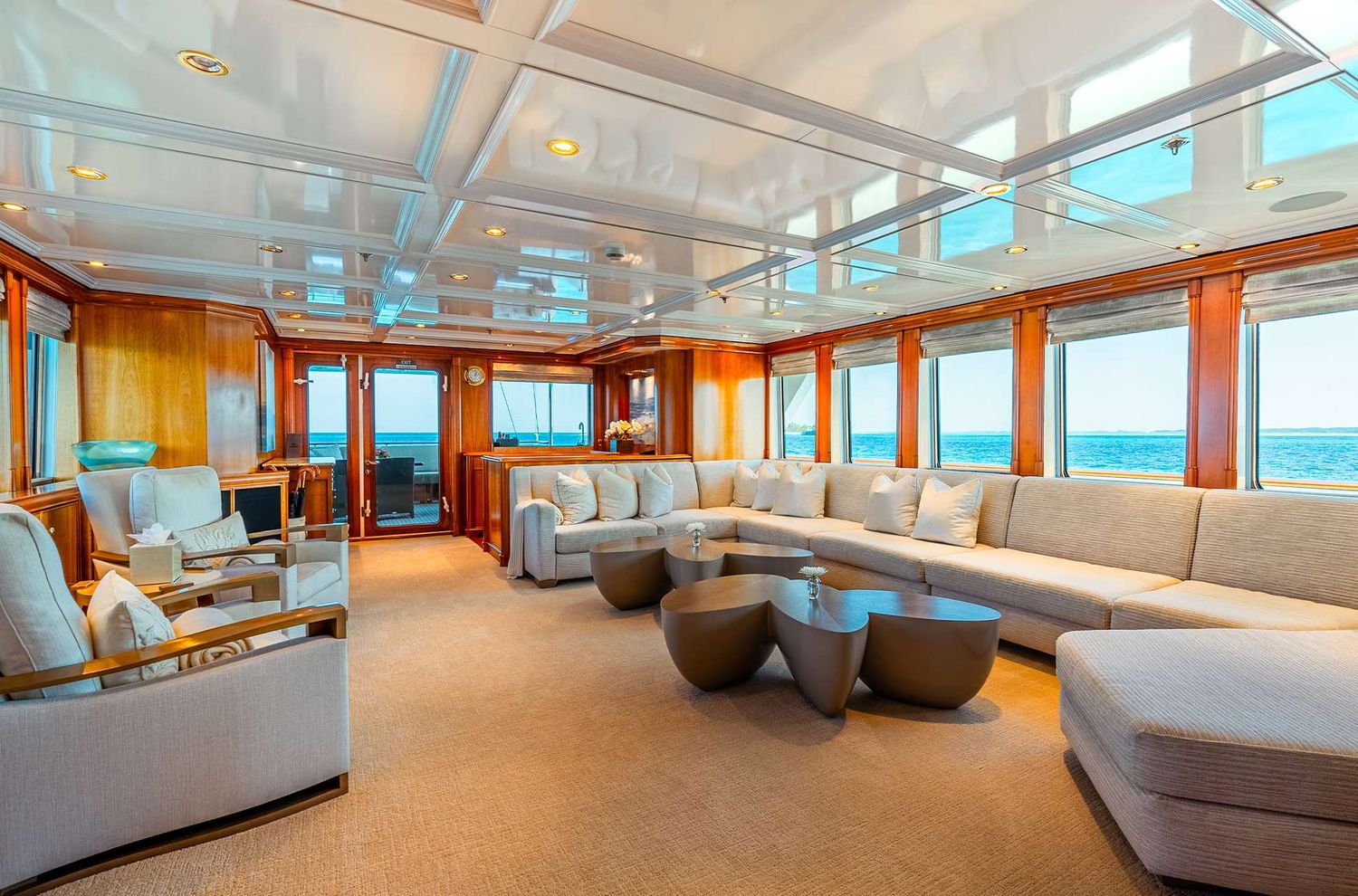 yacht-163993