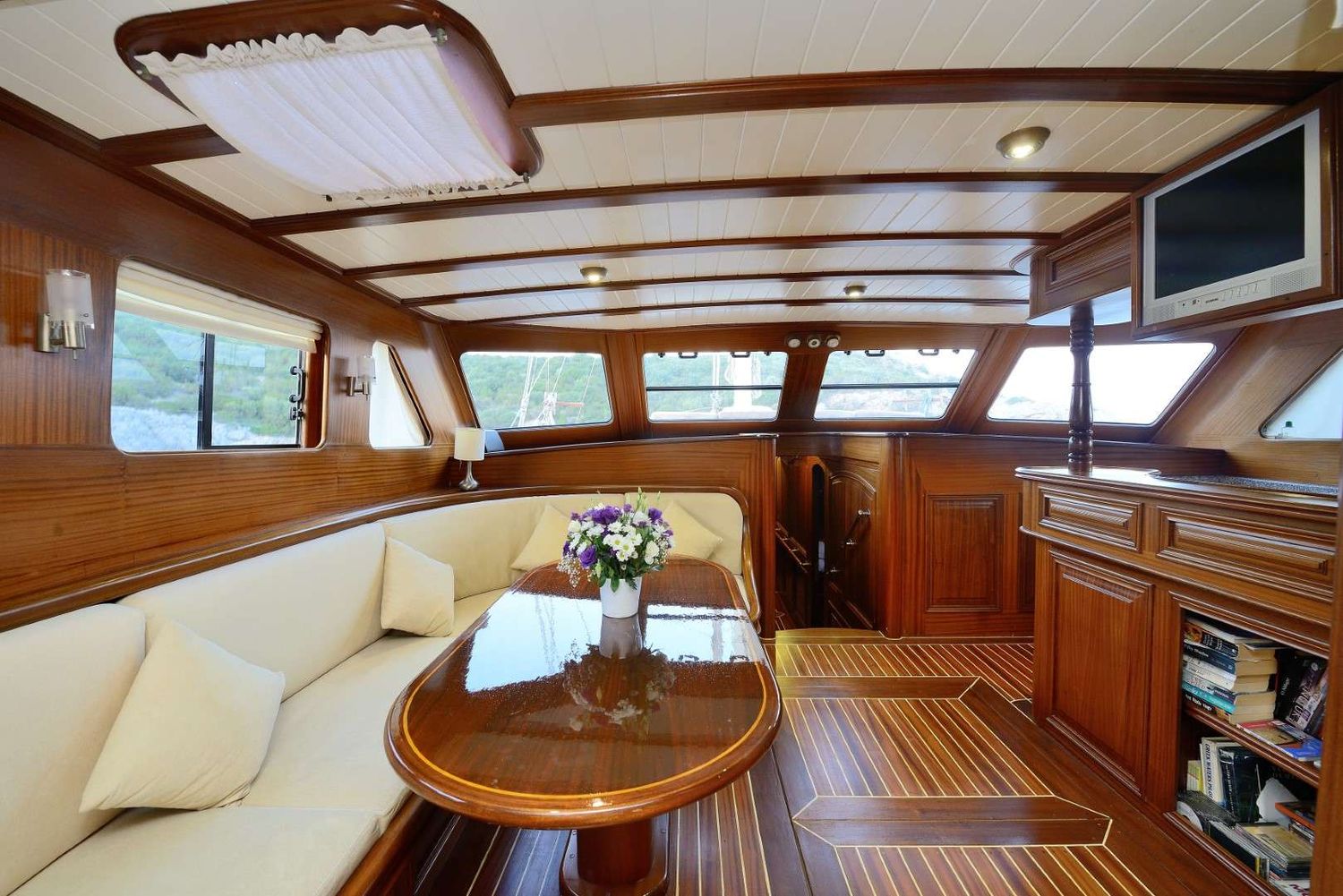 yacht-73177