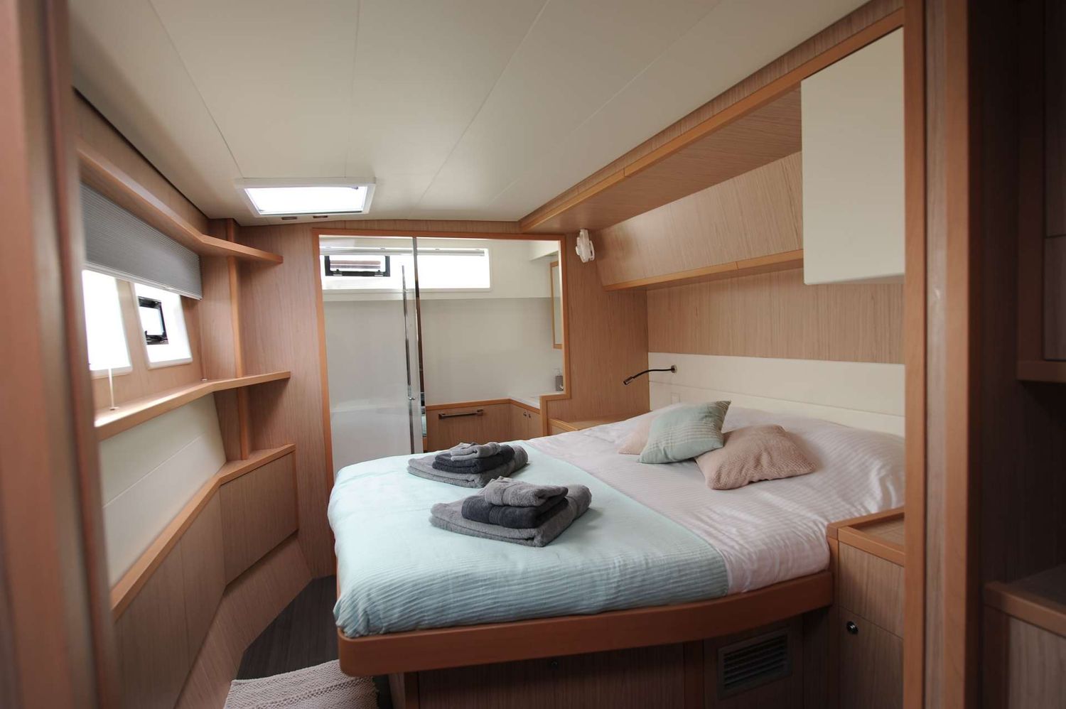 yacht-73418