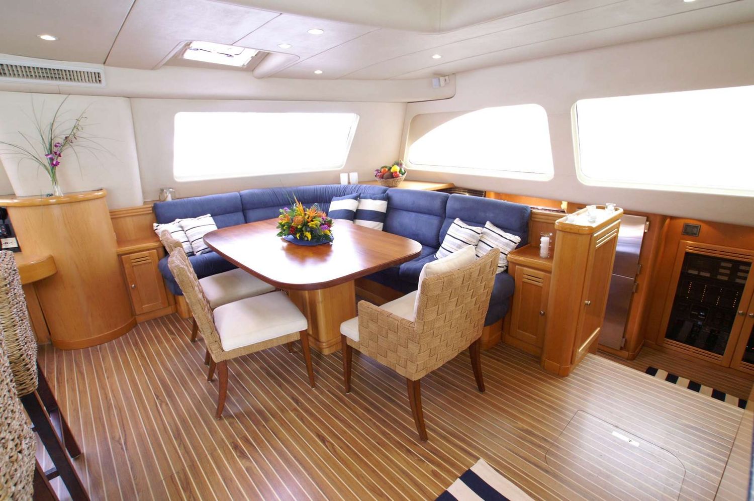 yacht-73548