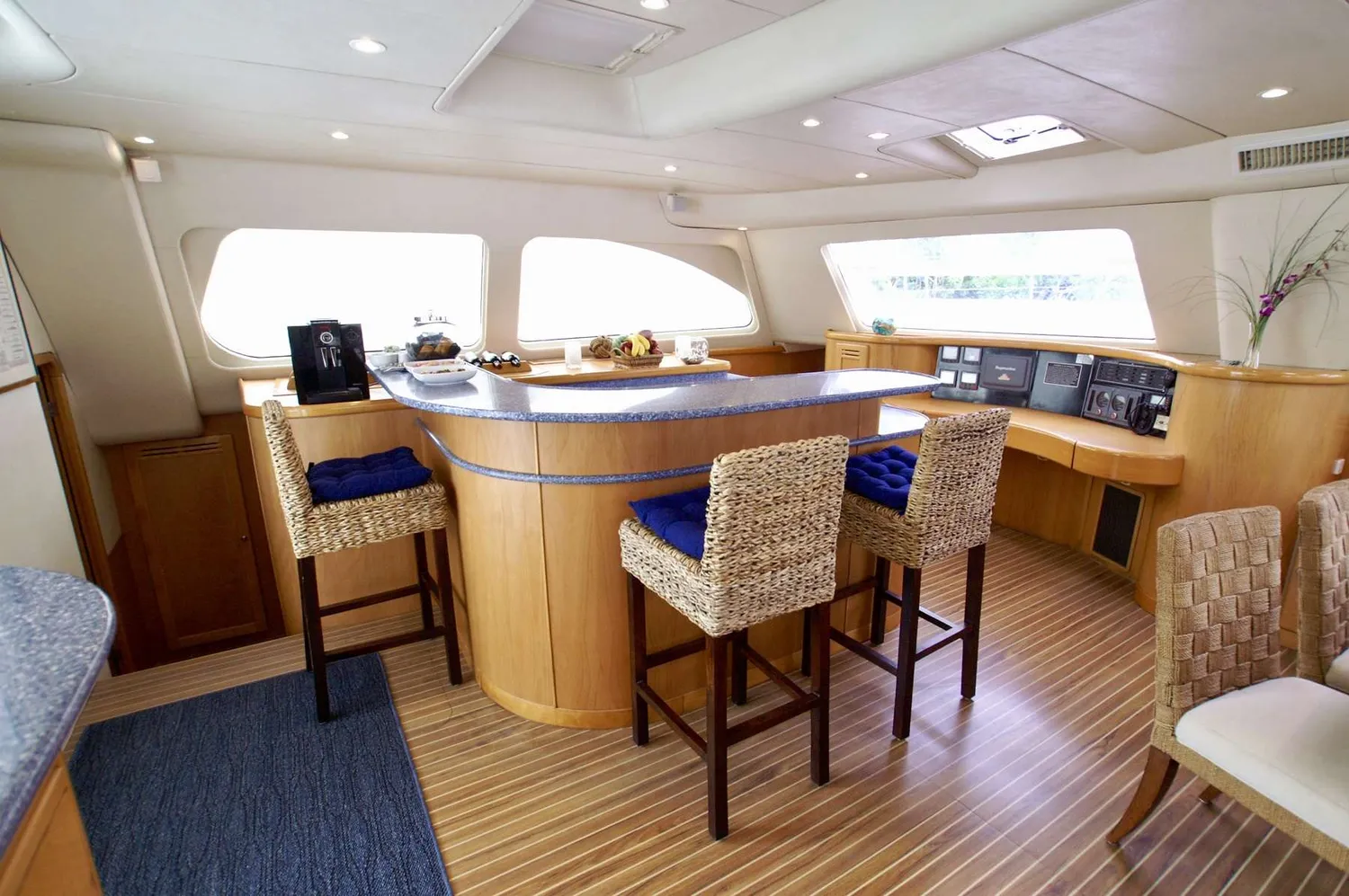 yacht-73549