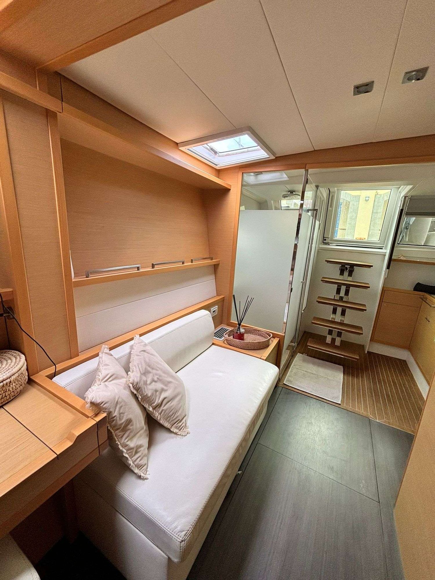 yacht-75797