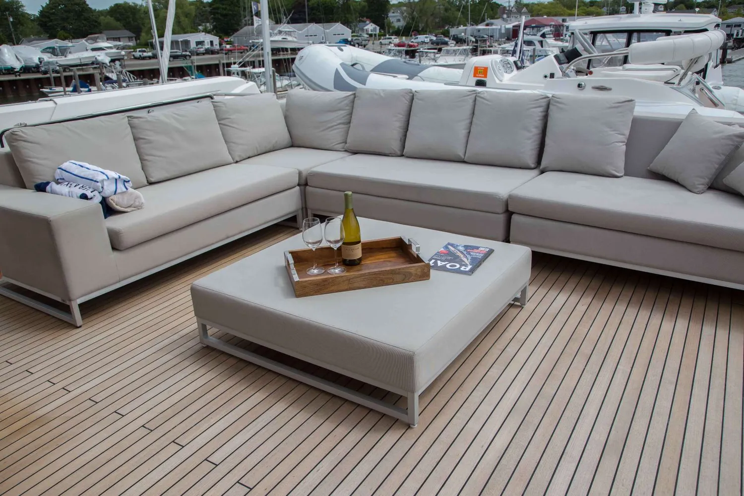 yacht-145259