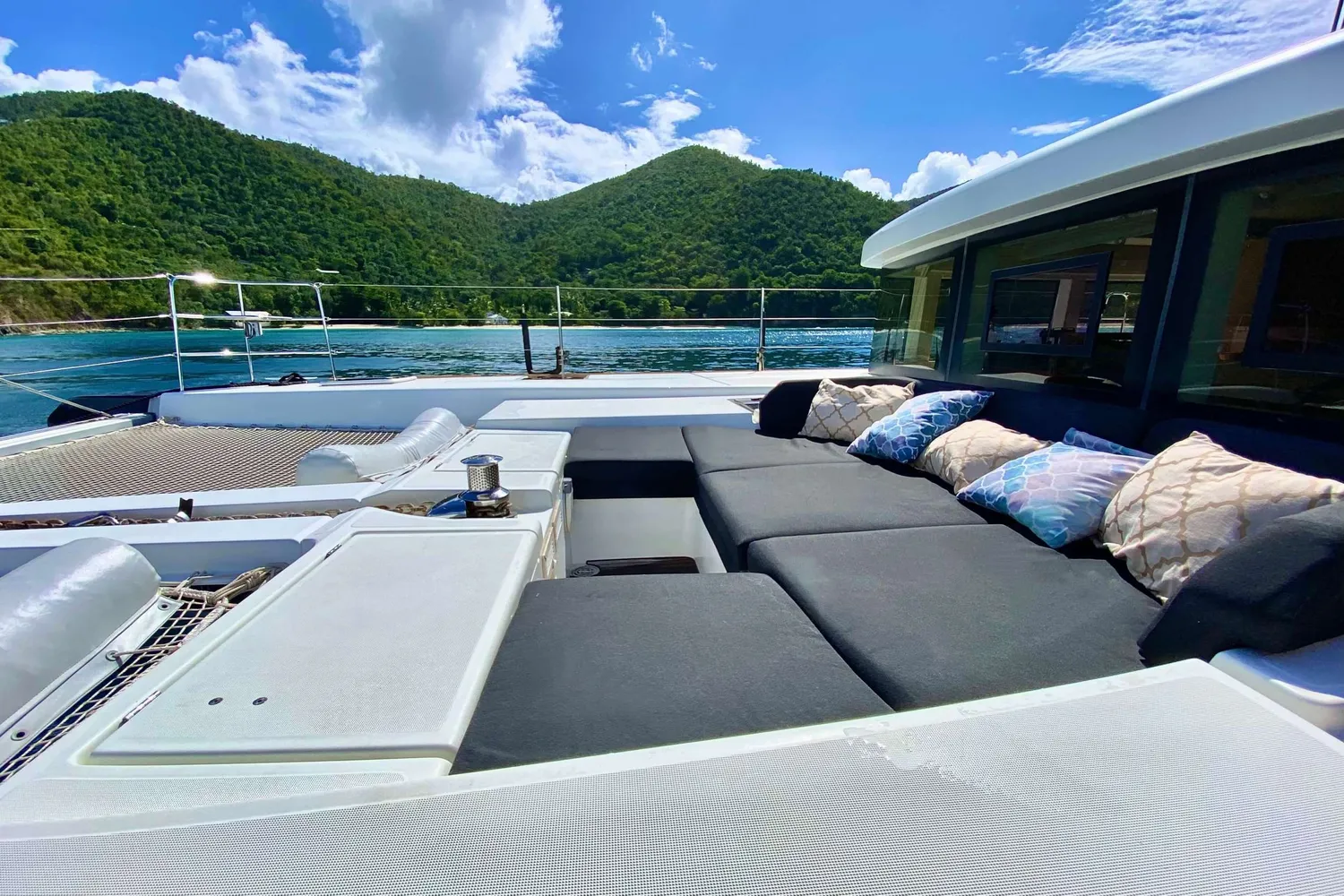 yacht-78060