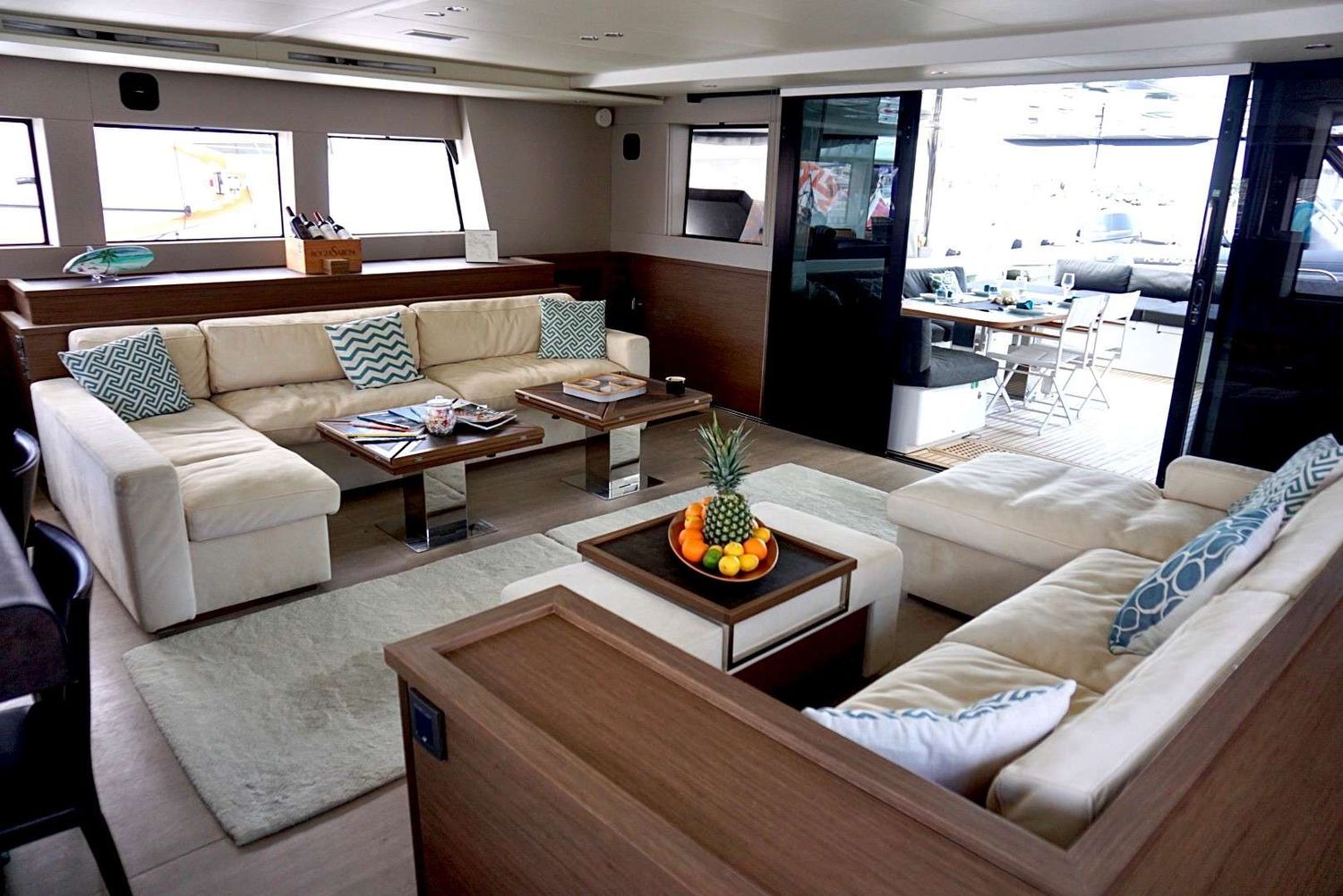yacht-119337