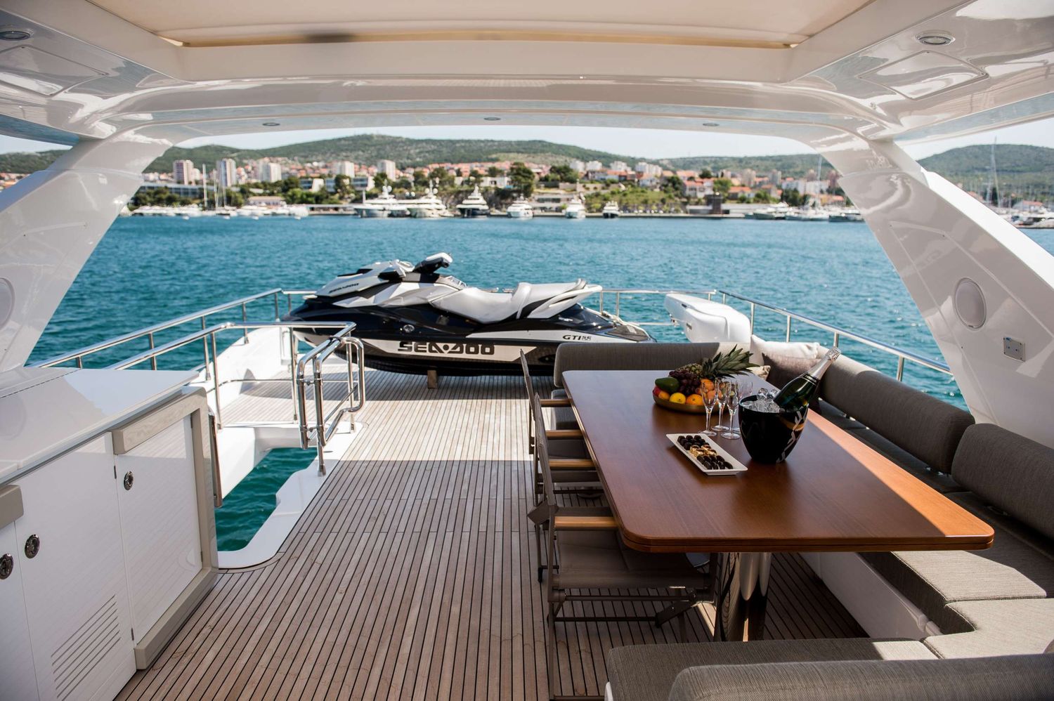 yacht-78960