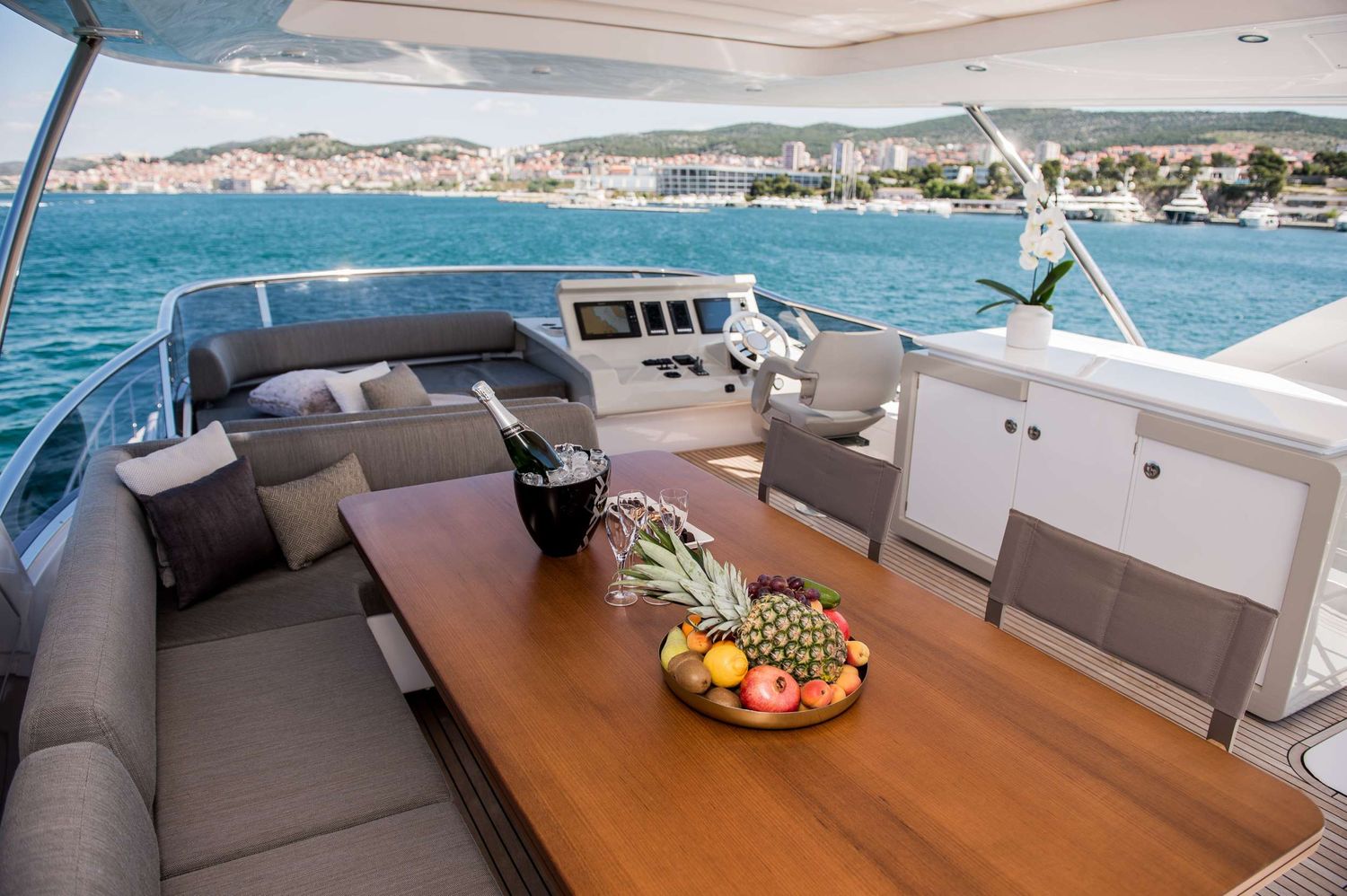 yacht-78954