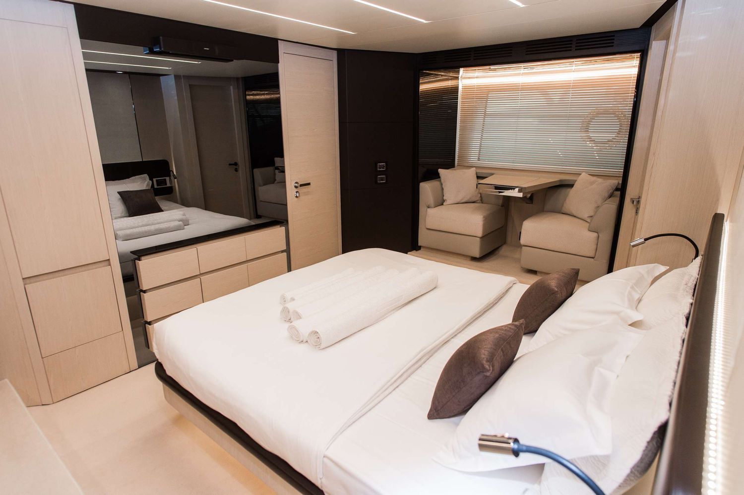 yacht-78956