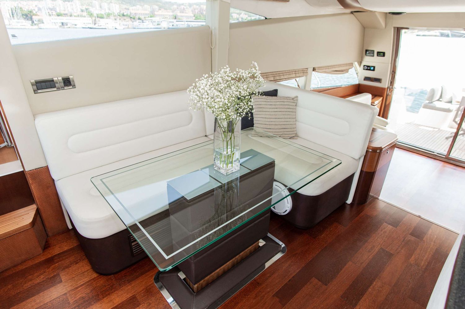 yacht-79113
