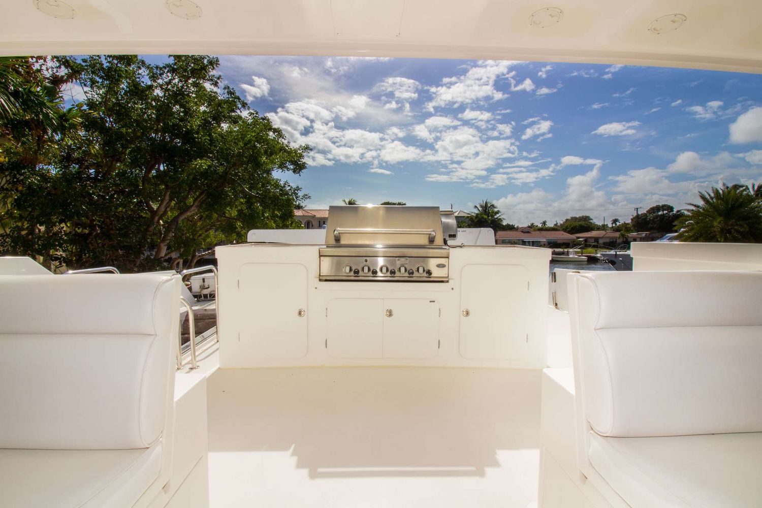 yacht-82112