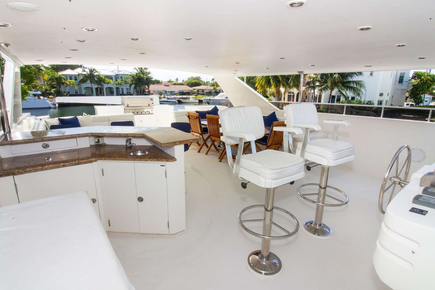 yacht-82114