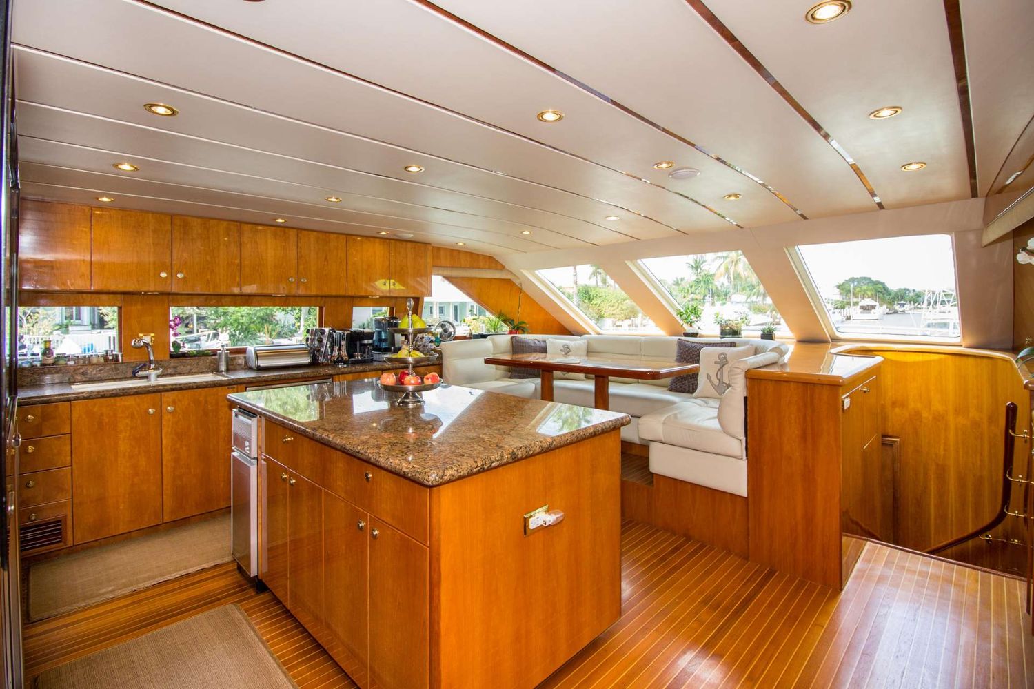 yacht-82115