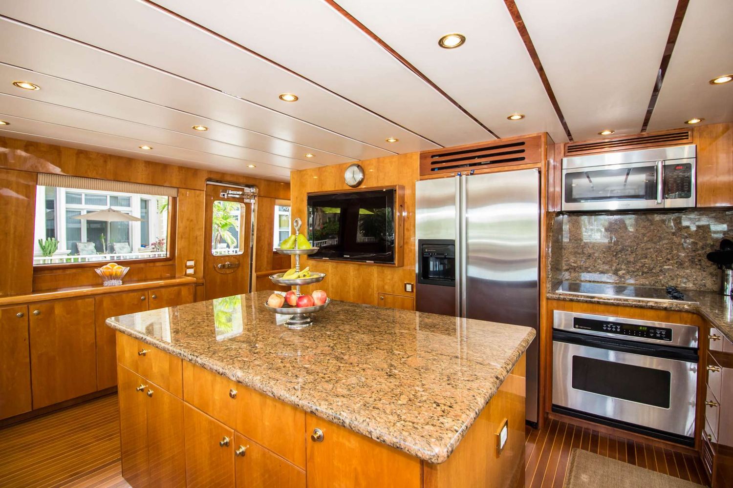 yacht-82116