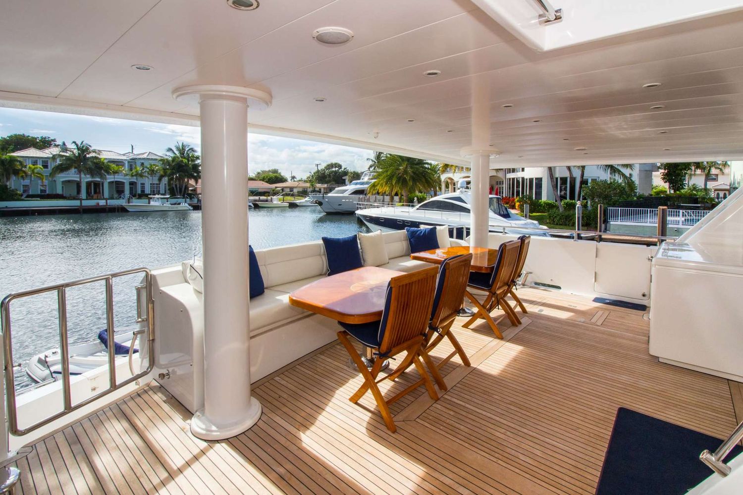 yacht-82106