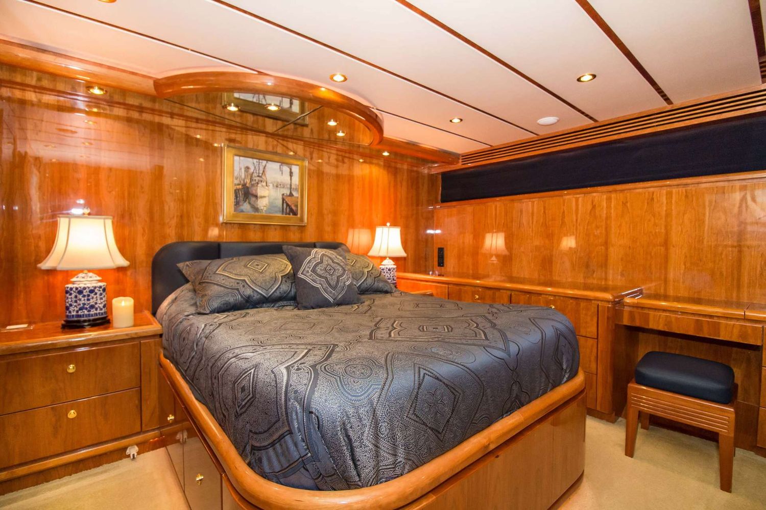 yacht-82107