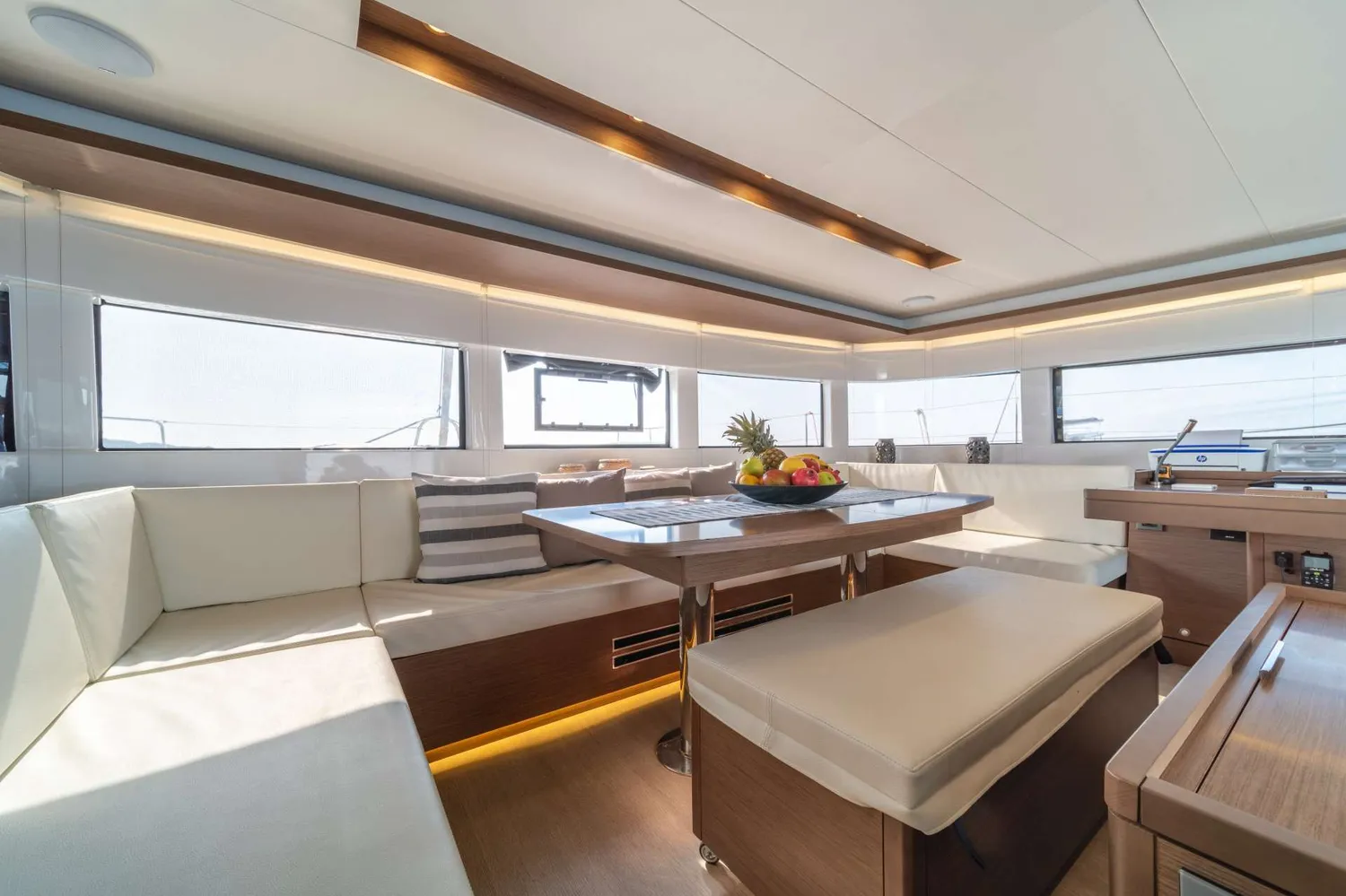 yacht-82510