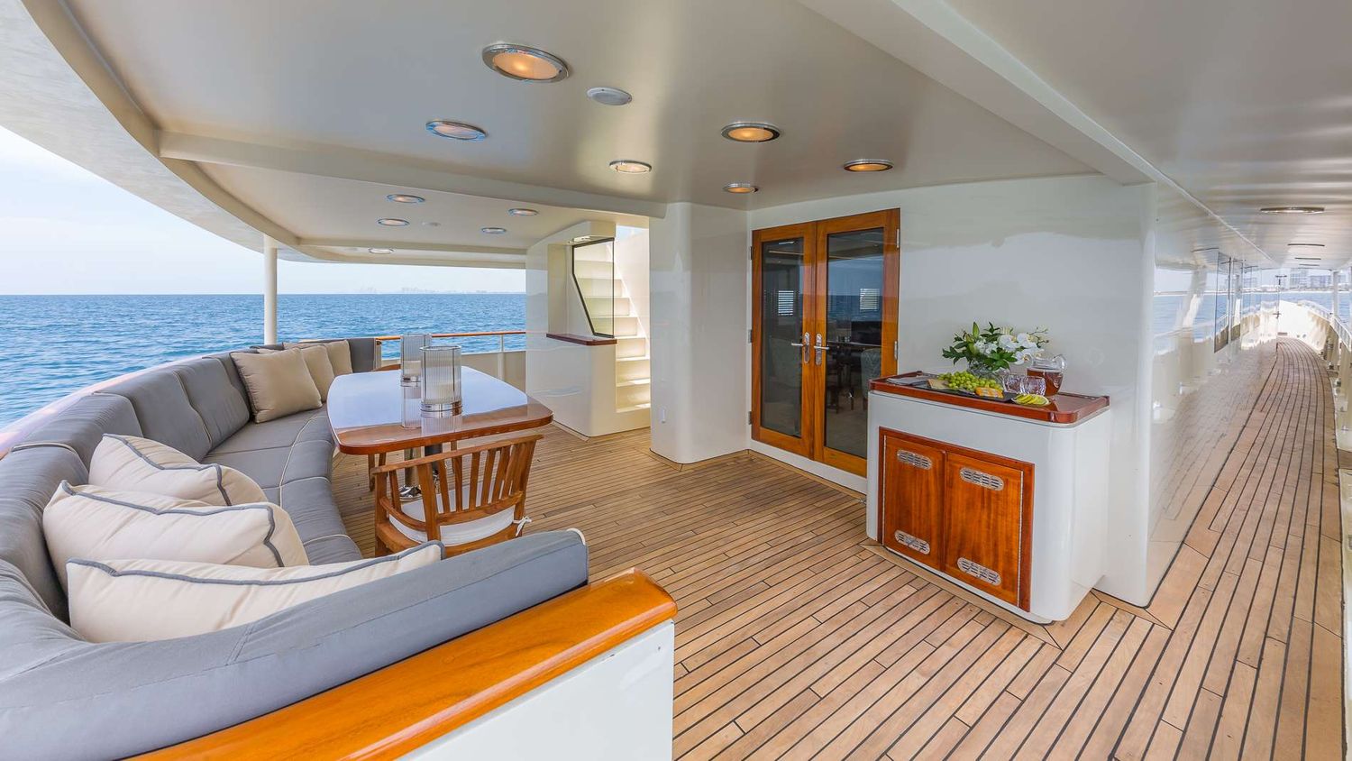 yacht-82694