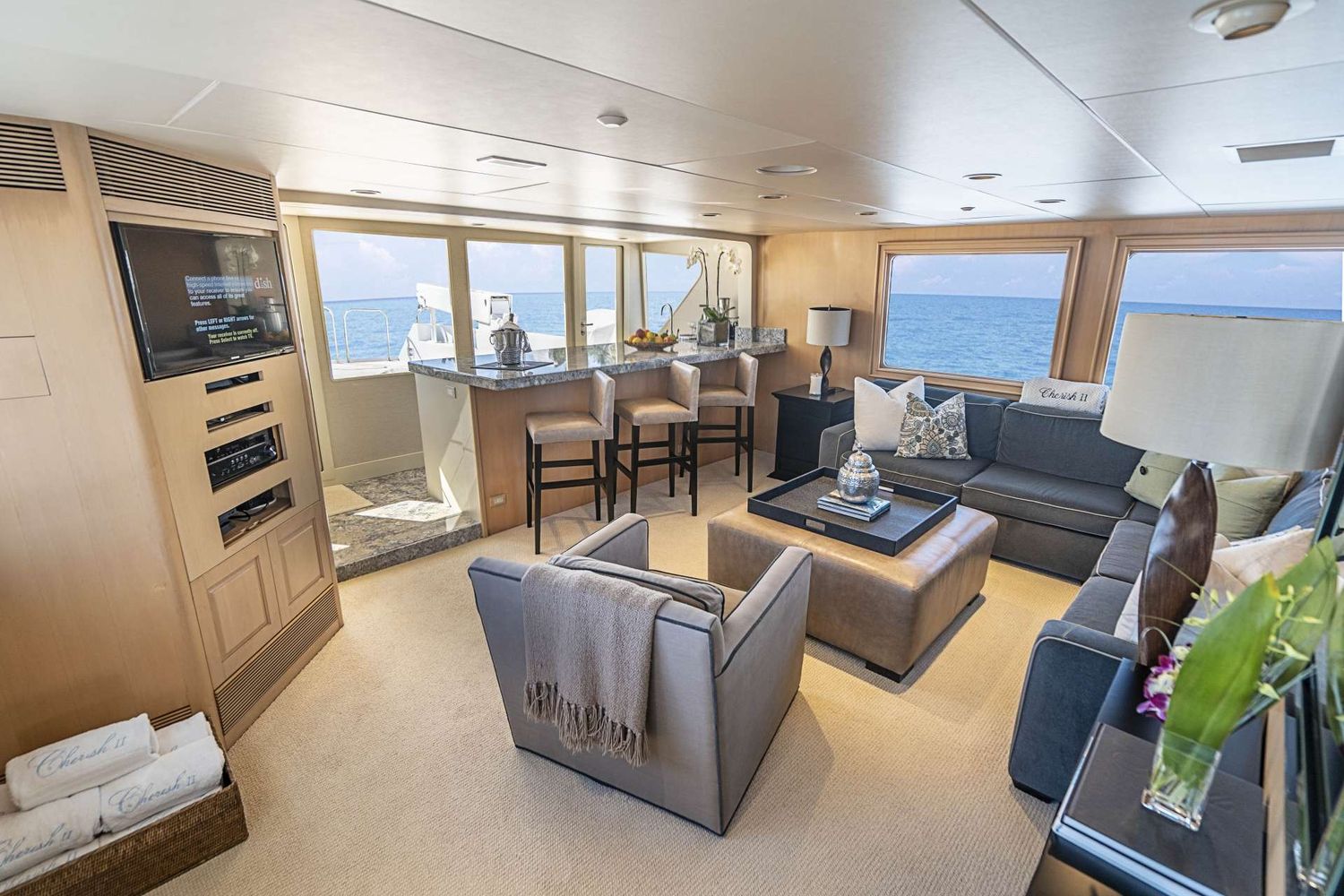 yacht-83178