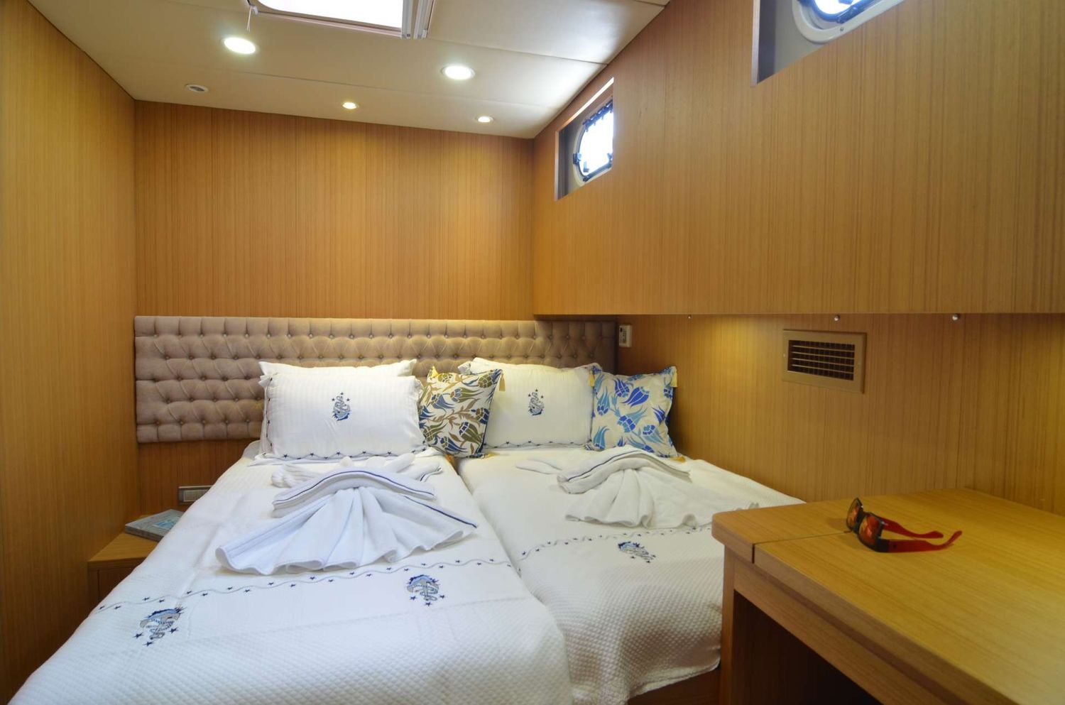 yacht-144740