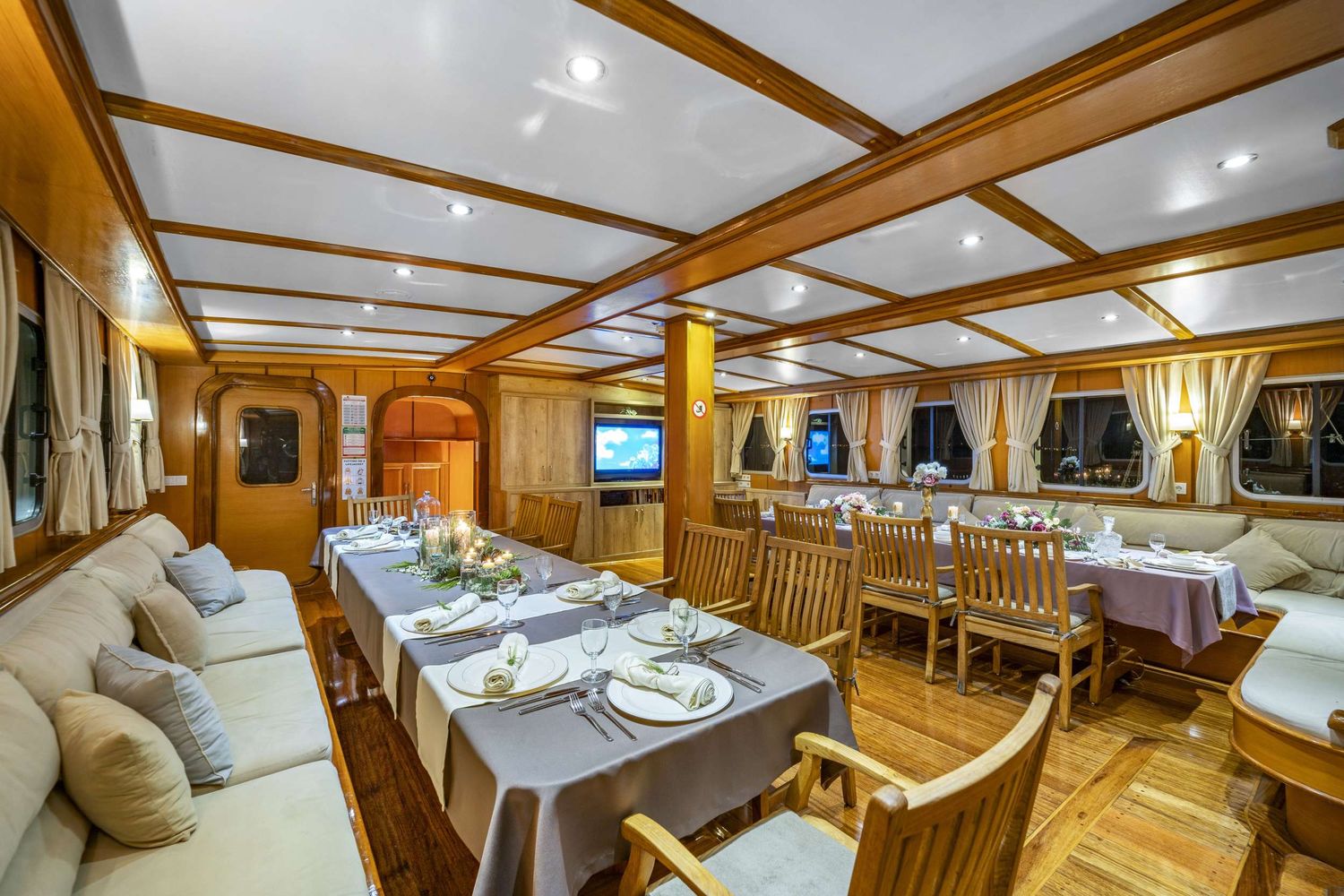 yacht-84323