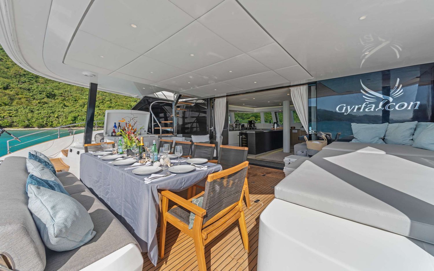 yacht-15660