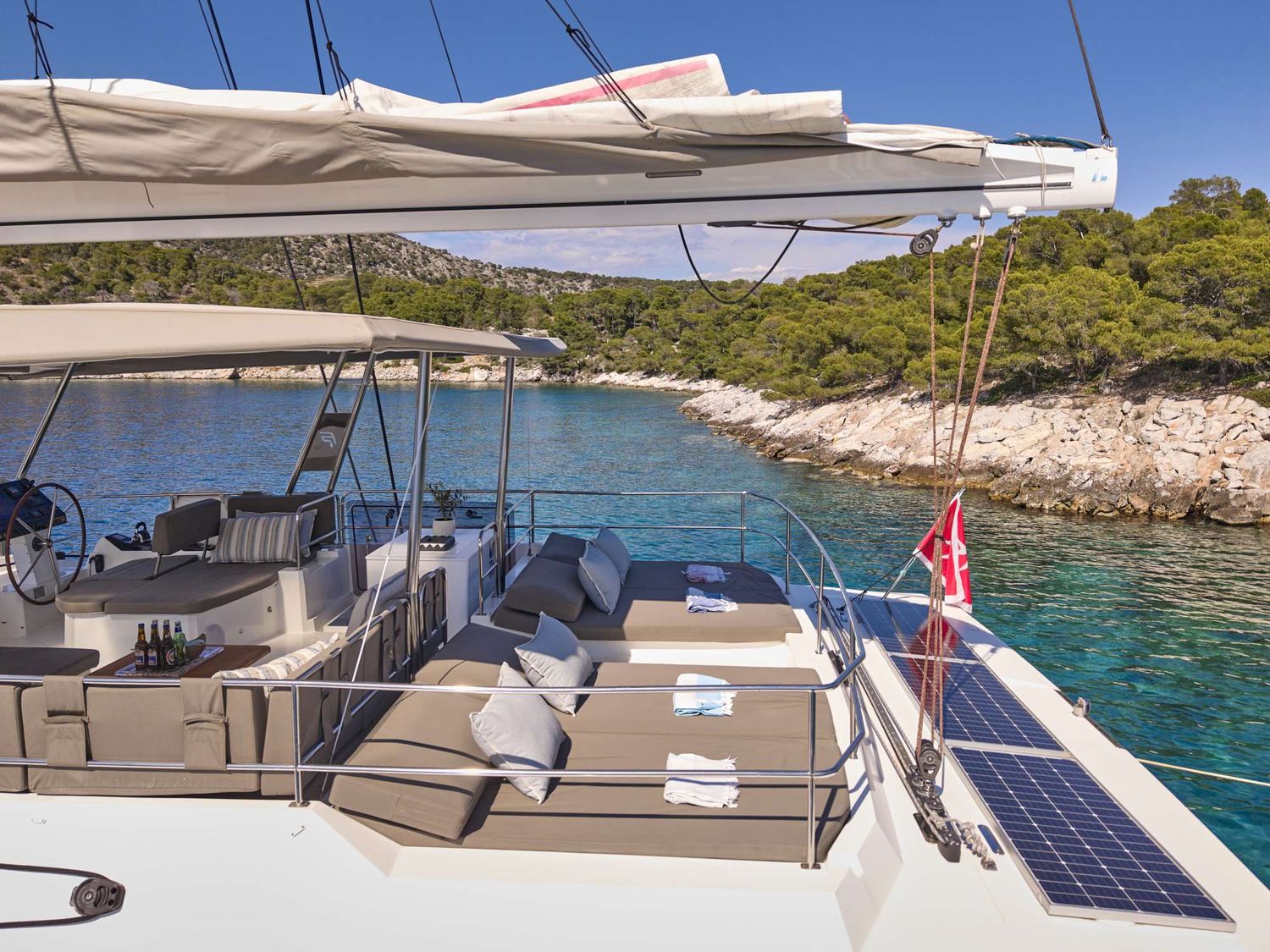 yacht-15972